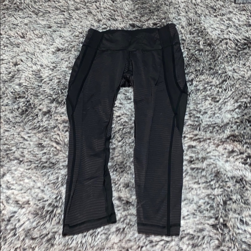 Lulu lemon athletica Capri yoga leggings